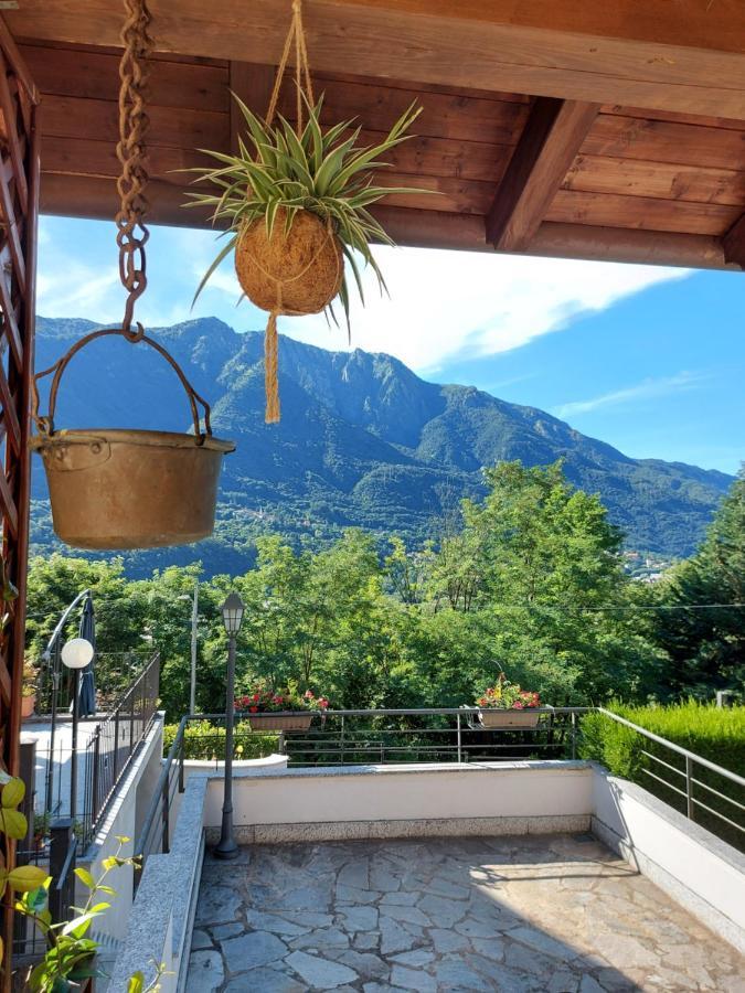Casa Vacanza Il Glicine Casale Corte Cerro Buitenkant foto